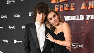 Maxx Morando und Miley Cyrus sind seit 2021 liiert.