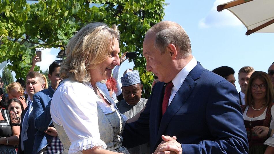 Hochzeit von Aussenministerin Kneissl in Österreich, Wladimir Putin