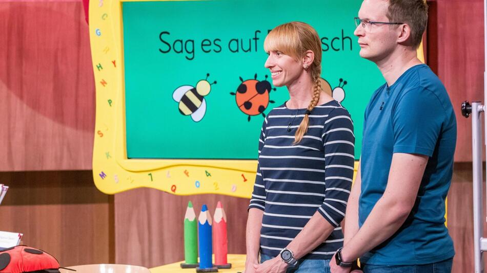 Gleich zückt Carsten Maschmeyer den Scheck: Andrea Gösslinghoff und Matthias Geenen von "M&A ...