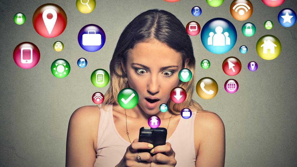 Das Smartphone bombardiert unser Gehirn pausenlos mit Reizen.
