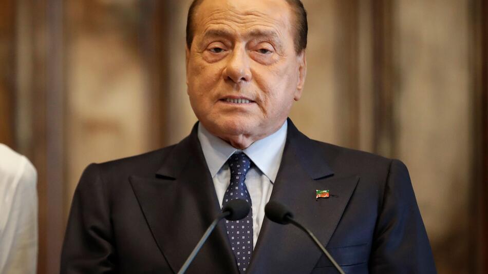 Italiens Ex-Regierungschef Berlusconi positiv auf Corona getestet