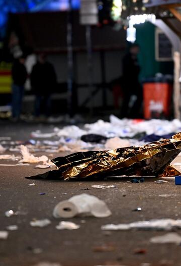 Auto fährt in Menschenmenge auf Magdeburger Weihnachtsmarkt