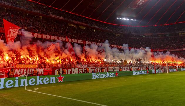 Pyrotechnik der Bayern-Fans