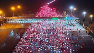 Mega-Stau: Tausende Autos blockieren Chinas grösste Mautstelle