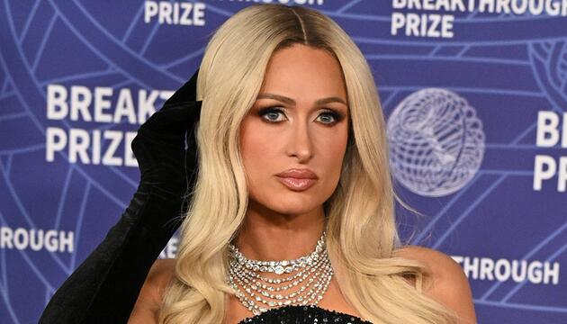 Paris Hilton freut sich über die Schliessung ihrer ehemaligen Schule.