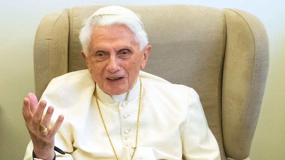 Papst Benedikt XVI. räumt Falschaussage bei Missbrauchsgutachten