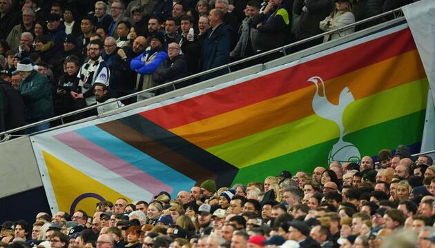 Tottenham Hotspur Pride Flagge