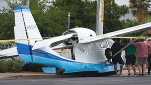 Wunder mitten in der Stadt: Kleinflugzeug landet auf belebter Strasse in Phoenix