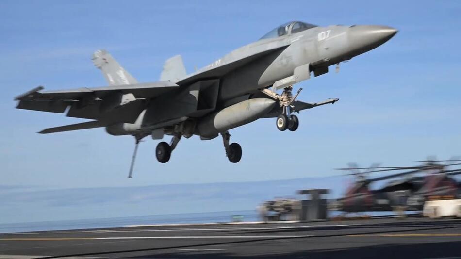 Abschreckung und Verteidigung: US-Flugzeugträger zu Nato-Übung in der Nordsee
