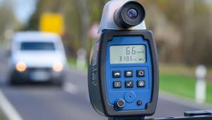 Lasermessgerät der Polizei zur Geschwindigkeitsüberwachung