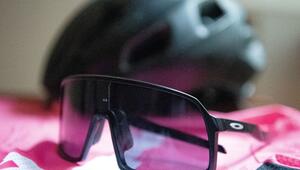 Eine Sportbrille