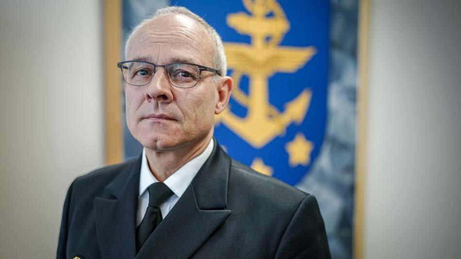Inspekteur der Deutschen Marine Vizeadmiral Kaack
