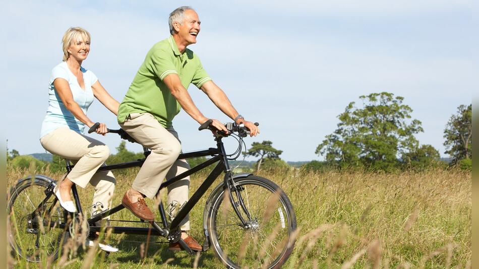 Im Alter fit und gesund zu sein, ist ein wichtiges Ziel vieler Menschen.