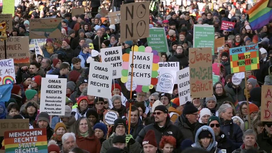 Für Demokratie und gegen rechts: Zehntausende bei Demo in Berlin