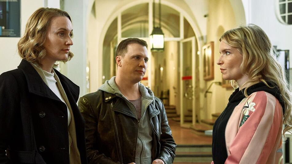 "Die Heiland - Einsatz ausser Plan": Romy Heiland (Christina Athenstädt, l.) und Ringo Holländer ...