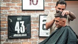 Ivan Elia, Fussballer Friseur