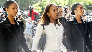 Sean Combs' Töchter D'Lila, Chance und Jessie Combs kamen Hand in Hand zum Gericht in Manhattan ...