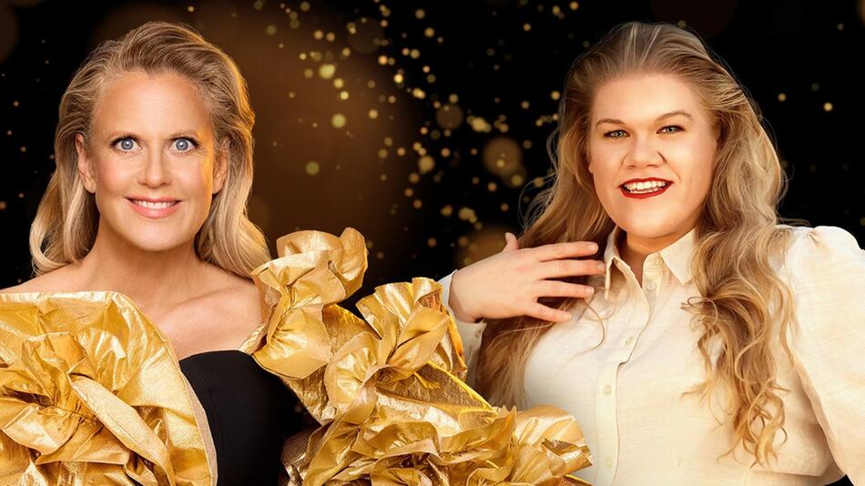Barbara Schöneberger (l.) und Gisa Flake führen durch die beiden Verleihungen.