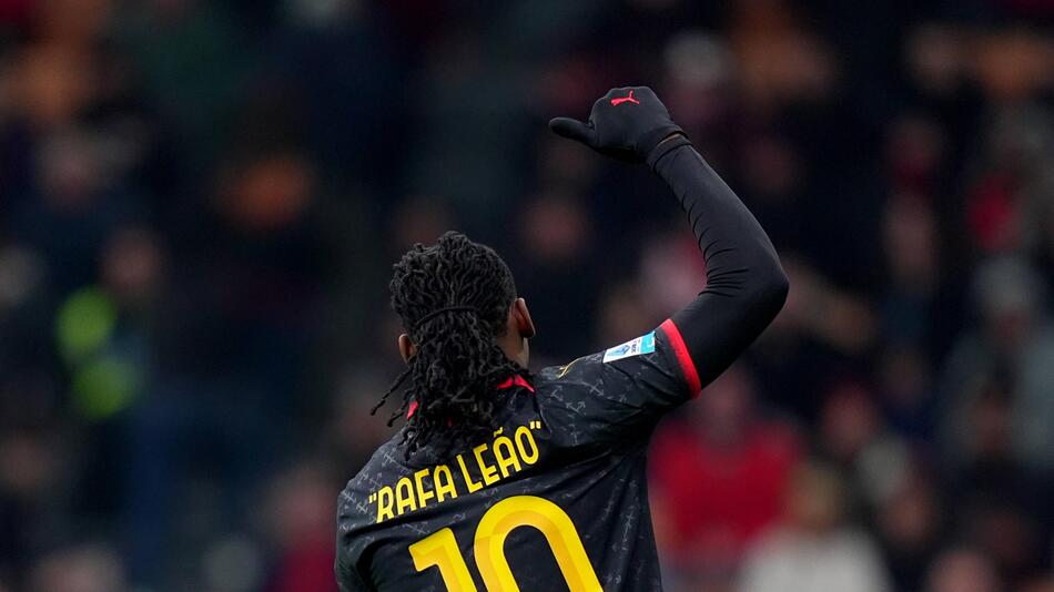 AC Mailands Superstar Rafael Leao beim Serie-A-Spiel gegen Hellas Verona am 15. Februar 2025.