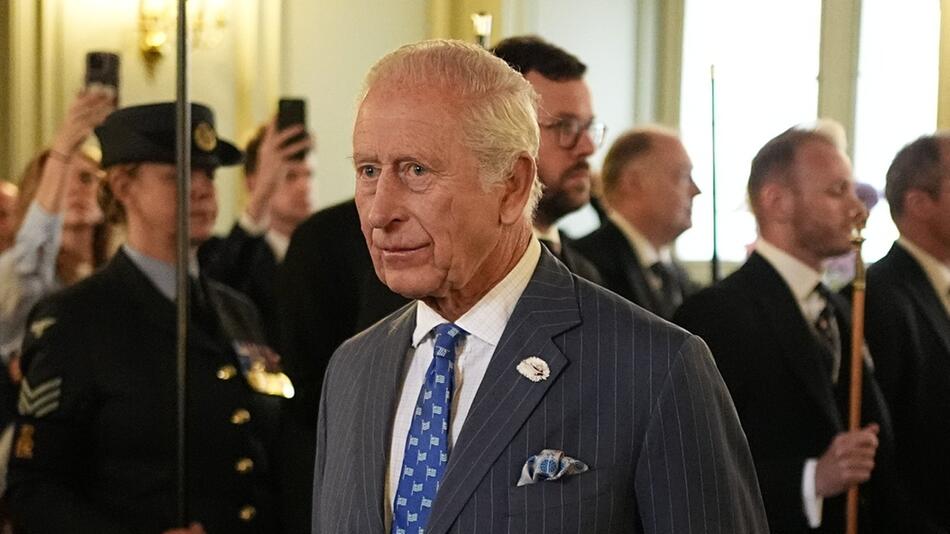 König Charles in der Queen's Chapel in London.