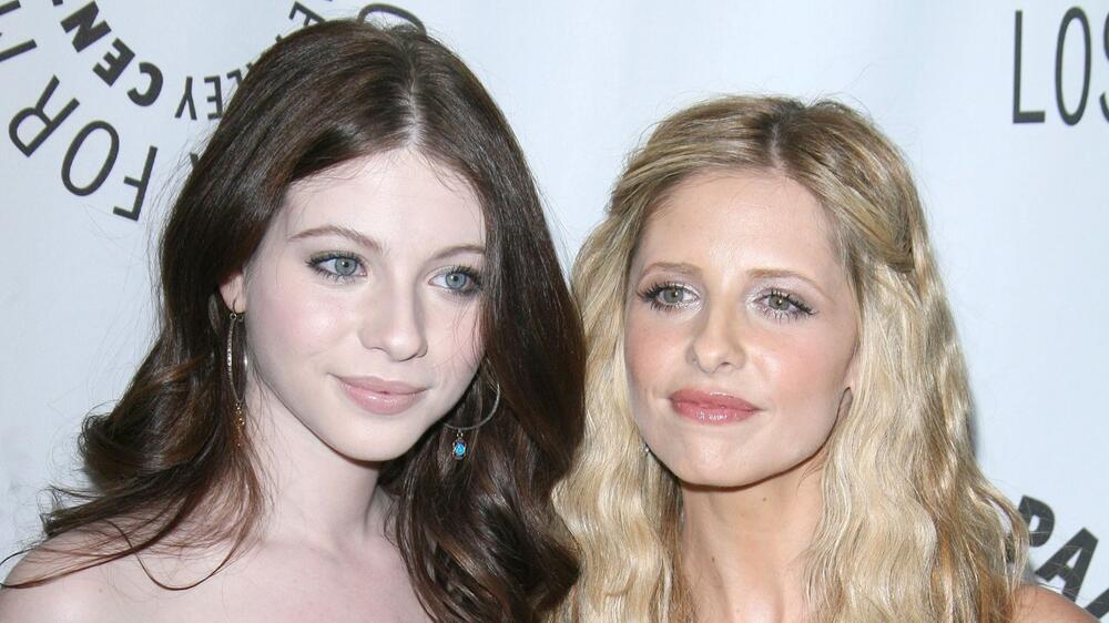 Michelle Trachtenberg (l.) und Sarah Michelle Gellar im Jahr 2008.