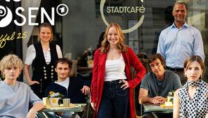 Das Ensemble der 25. Staffel "Rote Rosen" (v.l.): Jonathan Fölster, Edda Lina Janz, Maurizio ...