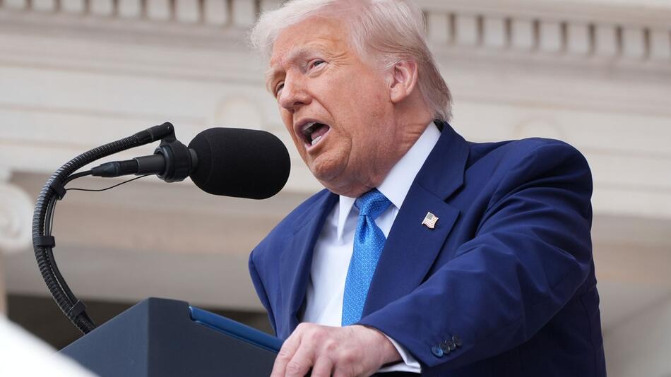US-Präsident Trump: Putin spielt mit dem Feuer