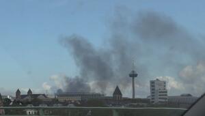 Dunkle Rauchsäule in Köln: Brand in Werkstatt löst Grosseinsatz aus