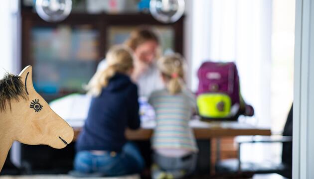 Mutter und Kinder