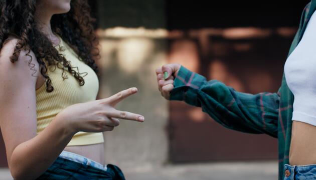 So erhöhen Sie Ihre Chancen bei Schere, Stein, Papier