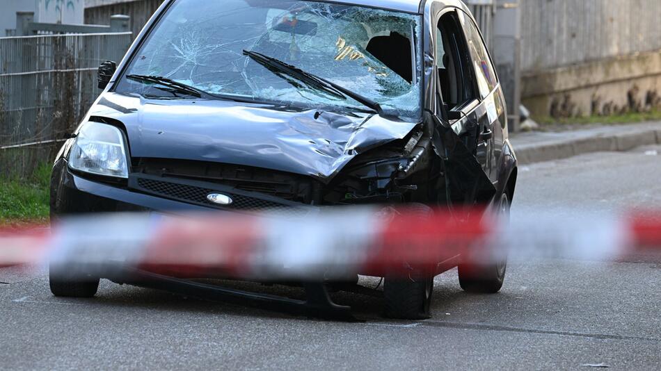 Auto fährt in Menschenmenge in Mannheim