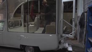 Ehemaliges Papamobil bereit als mobile Kinderklinik in Gaza