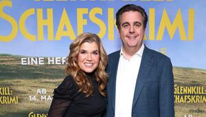 Anke Engelke und Bastian Pastewka sind in "Glennkill - Ein Schafskrimi" erstmals gemeinsam in ...
