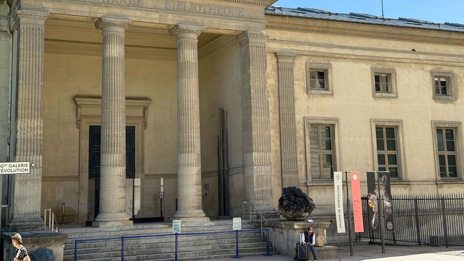 Seltene Goldnuggets im Naturkundemuseum in Paris gestohlen