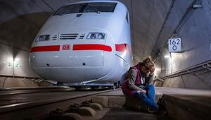 Übungseinsatz im Eisenbahntunnel Sandberg