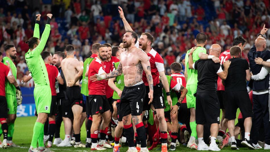 Georgien feiert nach Portugal-Sieg