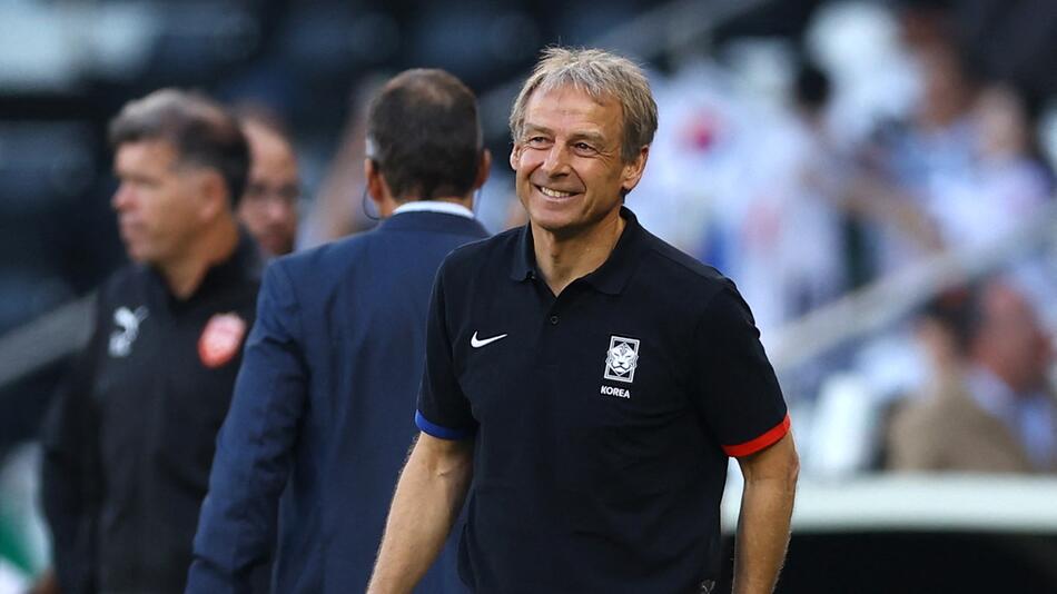 Südkoreas Nationaltrainer Jürgen Klinsmann vor der Partie gegen Bahrain beim Asien-Cup
