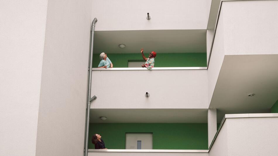 Bewonerinnen des Mehrgenerationen-Wohnprojekts Pauluscarrée