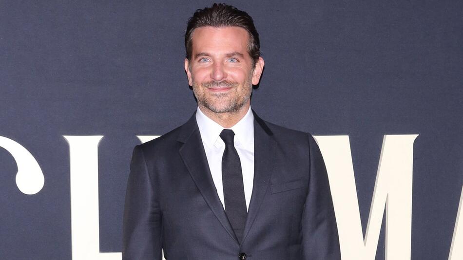 Hollywood-Star Bradley Cooper mag offenbar gerne Musik der härteren Gangart.