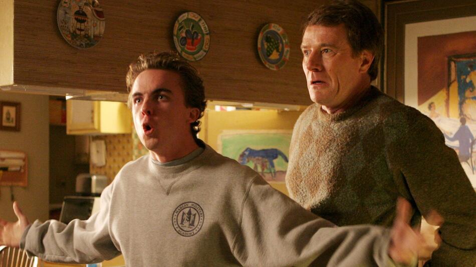 Pflegen offenbar noch immer ein familiäres Verhältnis: Bryan Cranston (r.) und Frankie Muniz.