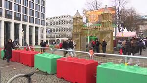 "Sehr gemischte Gefühle": Magdeburger Weihnachtsmarkt eröffnet