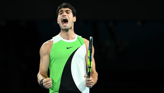 Carlos Alcaraz gewinnt die Australian Open.
