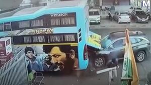 Auto kommt angerast: Mechaniker entgeht haarscharf dem Tod