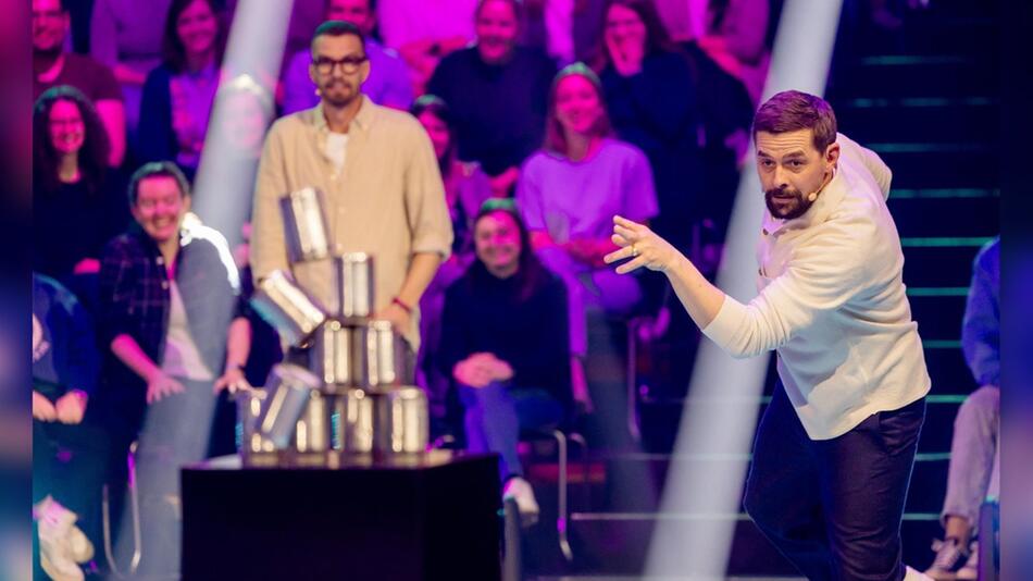 Im "Joko & Klaas gegen ProSieben"-Finale ging es für die Entertainer ans Dosenschiessen.