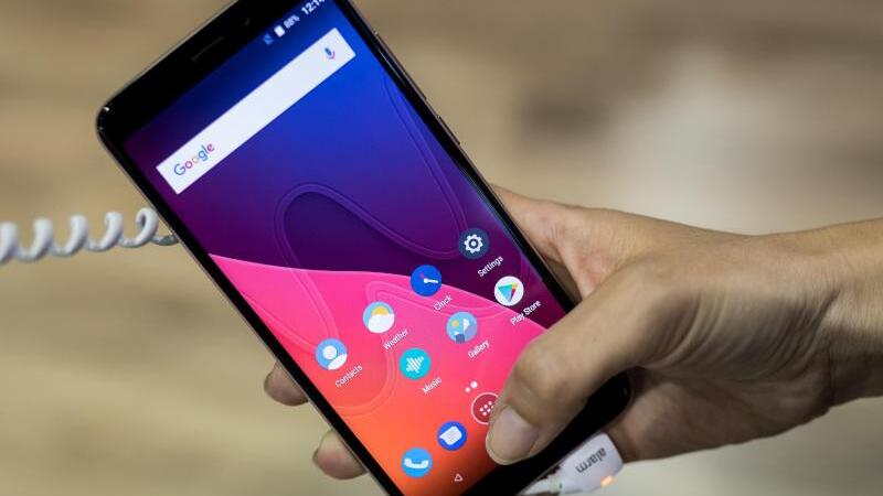 Wikos Smartphone im 18:9-Format