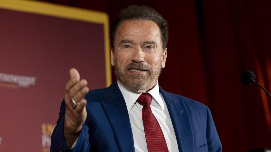 Arnold Schwarzenegger