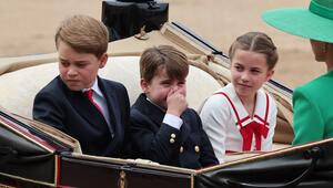 Prinz George mit seinen Geschwistern Prinz Louis und Prinzessin Charlotte.
