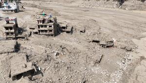 Sturzflut an Grenze zwischen China und Nepal