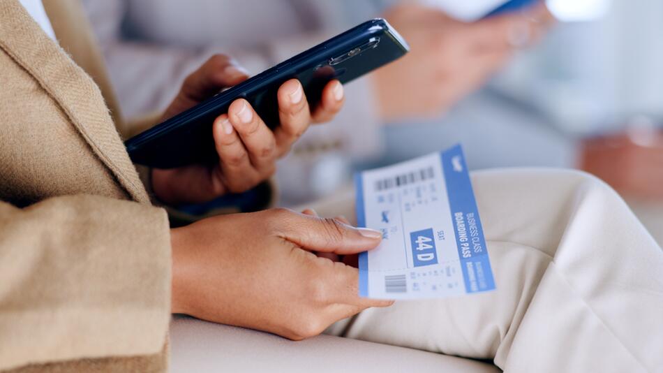 Smartphone wird Pflicht: Ryanair stellt auf digitale Bordkarten um