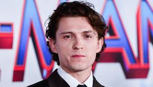Tom Holland musste bei Pressetouren manchmal lügen.